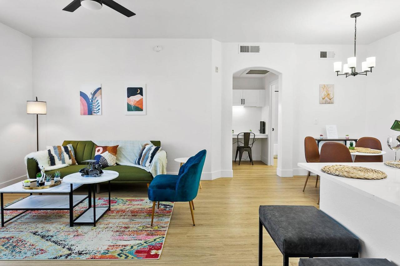 Cozysuites Glendale By The Stadium With Pool 01 Exterior photo
